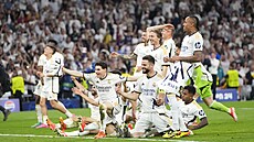 Fotbalisté Realu slaví postup do finále Ligy mistr.