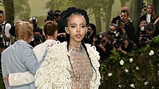 FKA Twigs na Met Gala v New Yorku (6. kv�tna 2024)