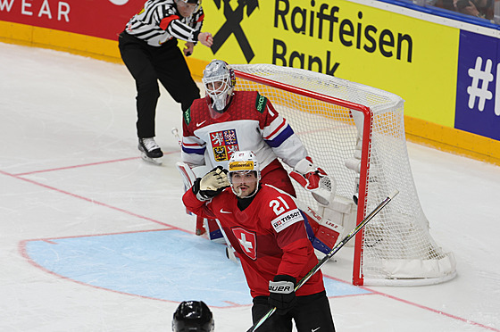 �výcarský úto�ník Kevin Fiala slaví prom�n�ný samostatný nájezd proti �esku na...