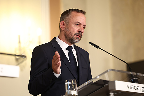 Marek �ení�ek (TOP 09) na tiskové konferenci k jeho uvedení do funkce ministra...