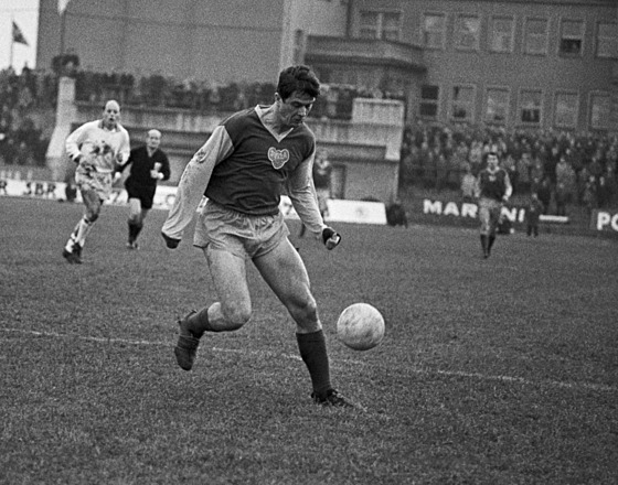 Ivan Mráz v dresu praské Dukly (1966).