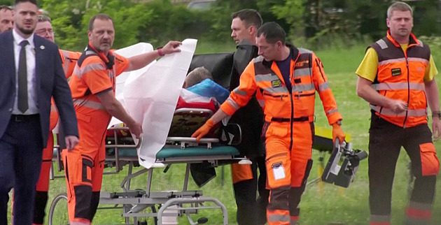 Slovensko není od dna daleko. Atentát na Fica je bod zvratu, tvrdí sociolog Gál