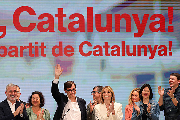 Vzpruha pro Sáncheze. V Katalánsku vyhráli socialisté, separatisté ztratili většinu