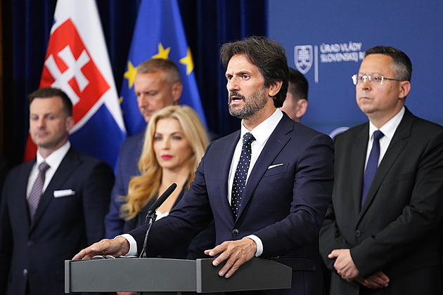 Bylo za útokem na Fica víc lidí? Podle Slováků se chystal i masakr jako v Praze