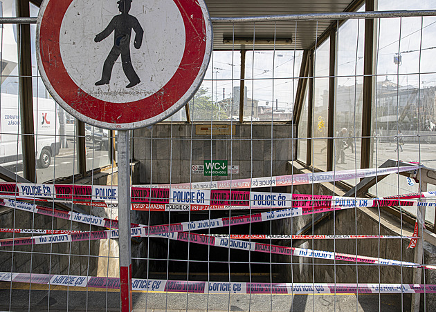 Komplikace pro Brňany: rušný podchod pod nádražím zůstává kvůli požáru zavřený