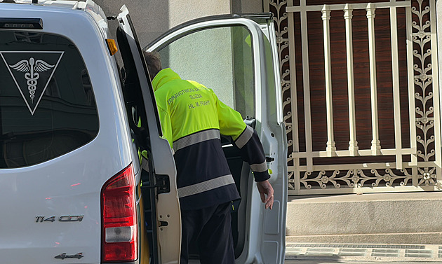 Tragické úmrtí na ministerstvu. Zaměstnanec podle policie spáchal sebevraždu
