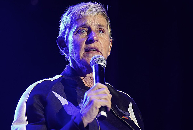 Vyhodí mě i potřetí, protože jsem zlá, stará a teplá, říká Ellen DeGeneresová