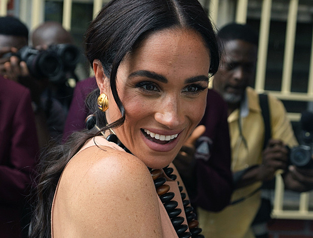 Lidská práva už nefrčí. Vévodkyně Meghan se vidí jako módní influencerka