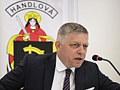 Premiér Robert Fico (Smer-SD) zahajuje jednání vlády v Handlové v okrese...