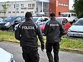 Policie opoutí budovu, kde il podezelý ze stelby na slovenského premiéra...