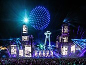 Jean-Michel Jarre odehrál v Bratislav koncert Bridge For The Future, kterým...