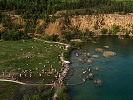 Nejv�t�ím turistickým lákadlem je jednozna�n� jezírko Wydra, které se py�ní...