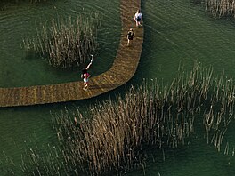 Cementárna Szczakowa provozovala t�bu v letech 1880�1990 na plo�e 58,5...