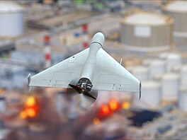 Ukrajinský dron úto�í na ruskou ropnou rafinérii. Ilustra�ní foto