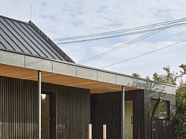 Sou�ástí domu, který stojí v okrese Praha-západ, je terasa, sklad, sauna a...