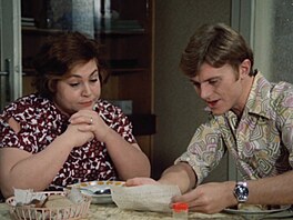 Míla Myslíková a Jií Schmitzer ve filmu Mareku, podejte mi pero! (1976)