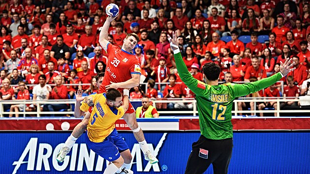 VIDEO: The ice arena was created in 12 hours of red hell for handball hit