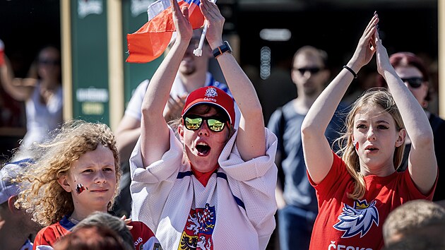 Hokeyde Dünya Kupası finallerine bilet kazanın.  iDNES Premium ile eşsiz bir şansınız var