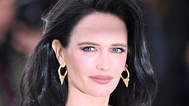 Francouzsk hereka Eva Green na zahjen filmovho festivalu v Cannes (14. kvtna 2024)