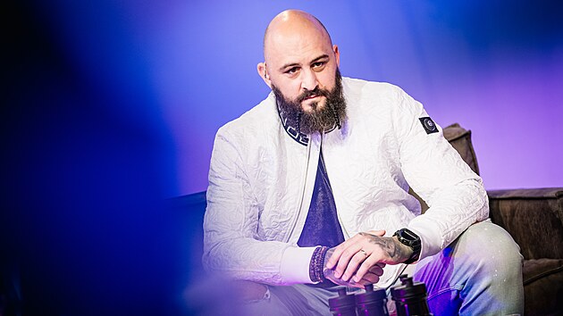Michal Mart�nek v po�adu Zak�zan� uvoln�n�.