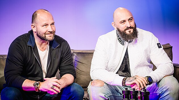 Ji�� �l�gr a Michal Mart�nek (b�val� hokejista, z�pasn�k MMA) v po�adu Zak�zan� uvoln�n�.