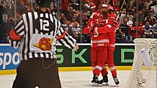 Poltí hokejisté slaví gól v zápase s Lotyskem na hokejovém MS v Ostrav.