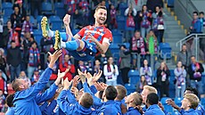 Dlouholetý plzeský obránce Radim ezník se louí s klubem.