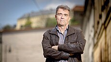 Název týdeníku TÉMA je odvozen z �eckého thema. �Doslova to znamenáto, co je...