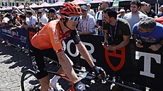 DO BOJE. Geraint Thomas p�ijí�dí na start desáté etapy Gira.