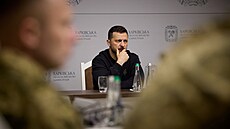 Ukrajinský prezident Volodymyr Zelenskyj v Charkov pi setkání s veliteli...