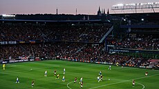 Sparanský stadion na Letné pi utkání s ostravským Baníkem.