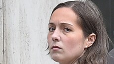 Britská uitelka Rebecca Joynesová je u soudu v Manchesteru za sex se svými...