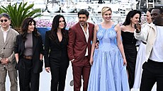 Americká re�isérka Greta Gerwigová (v modrých �atech) na zahájení filmového...
