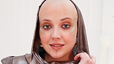 Anna Julie Slováčková při natáčení svého nového klipu (květen 2024)