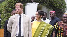 Princ Harry a vvodkyn Meghan v sdle nigerijsk vldy v Lagosu (12. kvtna...