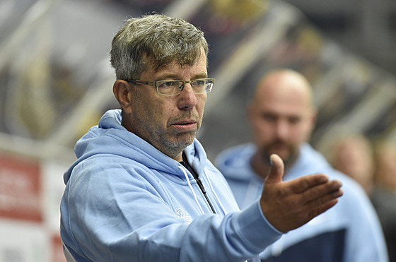 Hokejový trenér Kamil Pokorný.