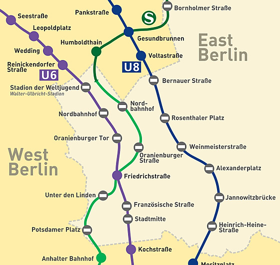 Na západoberlínské map� byly Geisterbahnhof � stanice, kde vlak nezastavuje �...