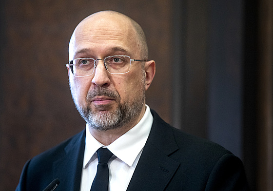 Ukrajinský premiér Denys myhal. (28. kvtna 2024)