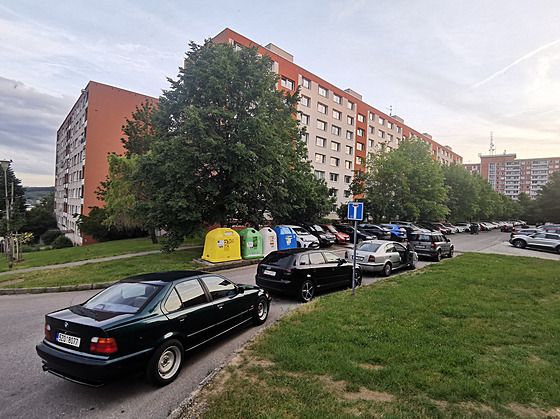 Parkování na sídli�ti Ji�ní Svahy ve Zlín� (kv�ten 2024)