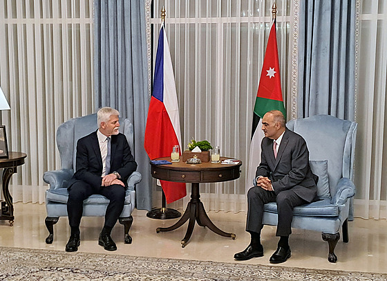 Setkání prezidenta Petra Pavla s jordánským premiérem Bierem Chasávnou v...