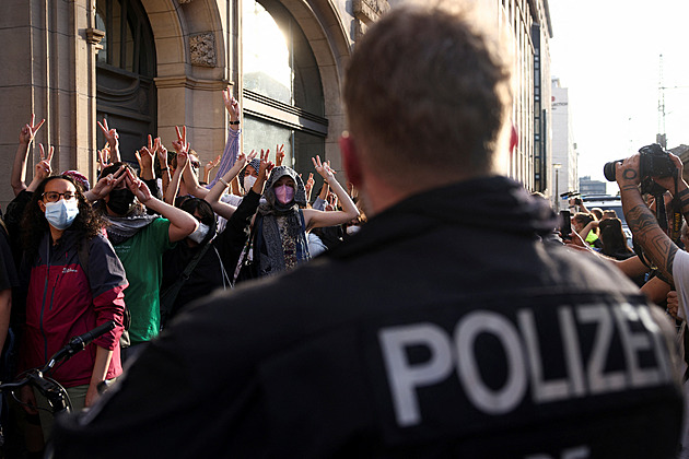 Mládež i elity za tyranii. Představitelé Izraele a Hamásu určitě nejsou na stejné úrovni