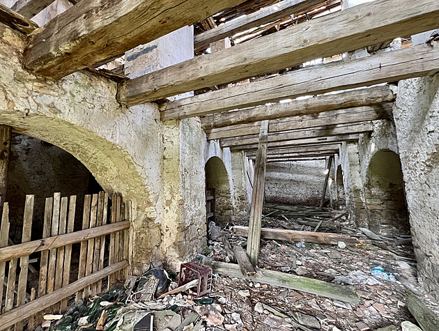 Sídlo gestapa i někdejší sirotčinec. V Ústeckém kraji je na prodej několik zámků