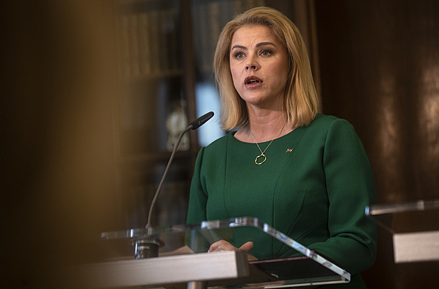 Lotyšská premiérka Siliňová rezignuje. Padá vláda, tvrdí veřejnoprávní televize