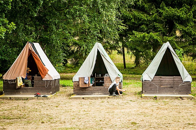 „Palivový příplatek za tábor.“ Organizátoři mohou kvůli ceně nafty zdražovat