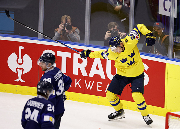 Švédsko - Finsko 2:1P. Severské drama v prodloužení rozuzlil Eriksson Ek