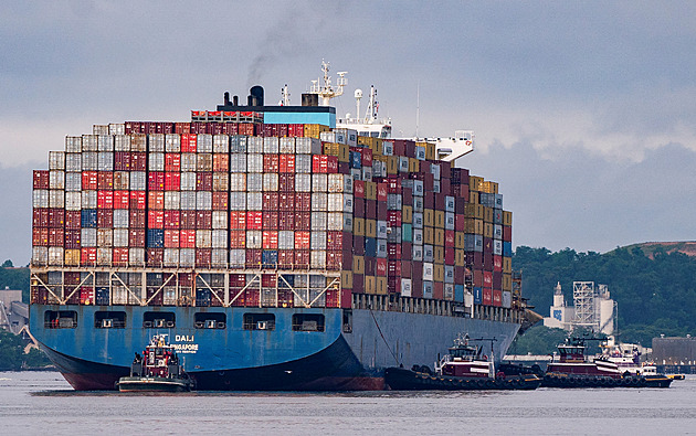VIDEO: Loď z Baltimoru se vrátila do přístavu, vyšetřování nehody pokračuje