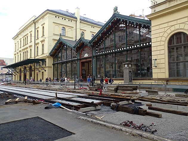 Rekonstrukce tramvajových kolejí v Havlíkov a Dládné ulici. 