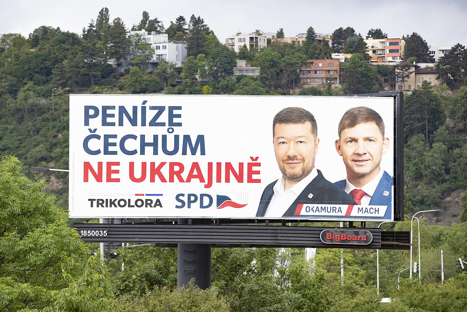 Zrušením 9. tříd se prý ušetří padesát miliard. Kolik by se ušetřilo zrušením SPD? | Názory