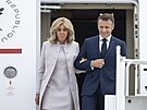 Francouzský prezident Emmanuel Macron p�ijel se svou man�elkou Brigitte na...