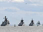 Ruská válená plavidla bhem cviení ve Finském zálivu (28. ervence 2022)